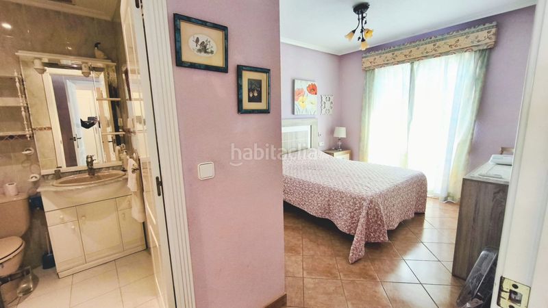 Foto d8168274-6f8e-4d6a-b50d-21cf44449ace. Casa adossada a Playa Tamarit-Playa Lissa Santa Pola