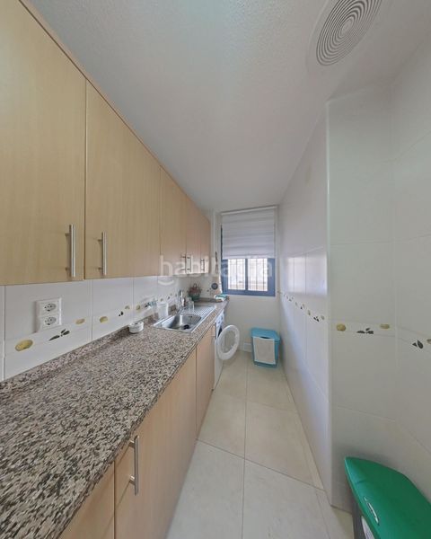 Foto b9ca78c8-60f0-44b9-9601-6c0955a994ed. Apartament amb piscina a Calas Santiago Bernabeu Santa Pola