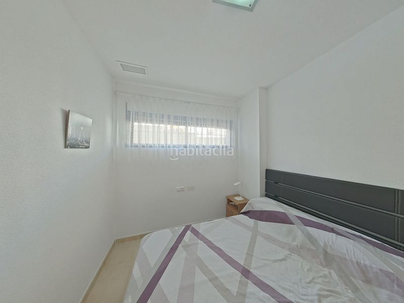 Foto e819224e-8662-4ddf-8c3f-e56b6683a14d. Apartament amb piscina a Calas Santiago Bernabeu Santa Pola