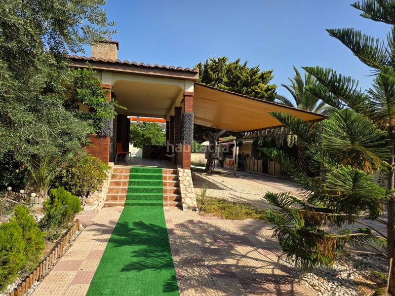 Foto b0cbbf97-a22a-48a3-be9d-1d83cb52c0ea. House in Albufereta Alicante