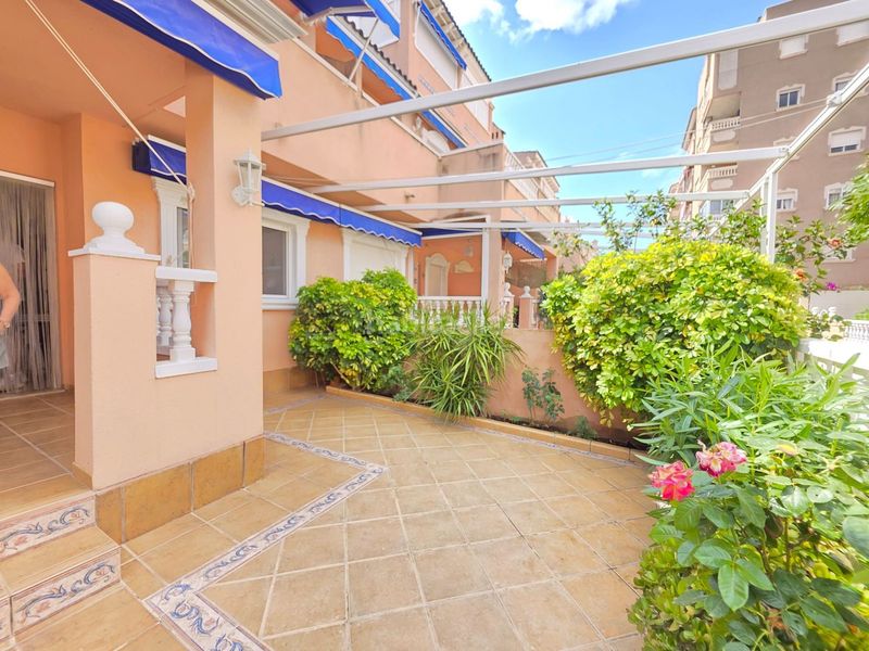 Foto 449384a1-b56f-4e9f-9476-6132589a981a. Casa adossada a Gran Playa Santa Pola