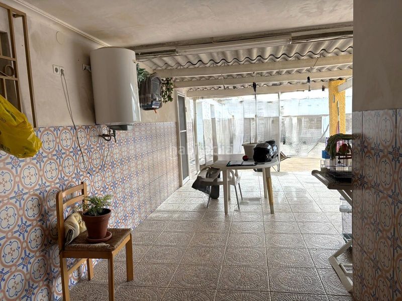 Foto f4b0dcdf-4ea2-4142-9aaa-020ce67b34d3. Masia a Crevillente