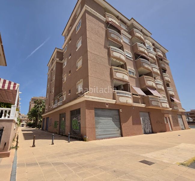 Foto 4a8c1ae6-0c2a-4dbe-9f5e-2a4f03eedab4. Apartament amb piscina a Gran Playa Santa Pola