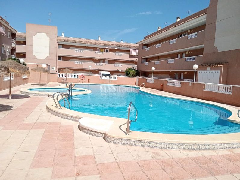 Foto 9988f48a-0176-43df-b03d-a441738068fd. Apartament amb piscina a Gran Playa Santa Pola