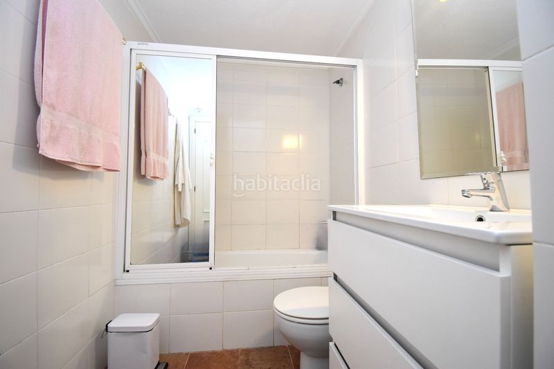 Foto 2a16ff7a-d51c-498f-9ea0-2a78ccc5a4f7. Rent apartment with heating in Playa Levante Santa Pola
