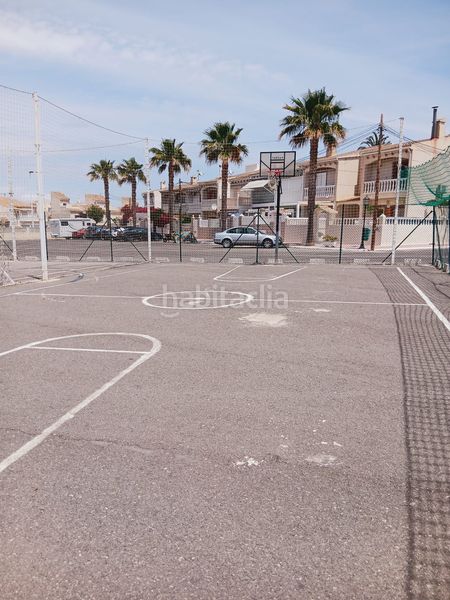 Foto 1893a156-6e77-48e3-b8e4-d80b7e10aac9. Casa amb piscina a Monte y Mar Santa Pola