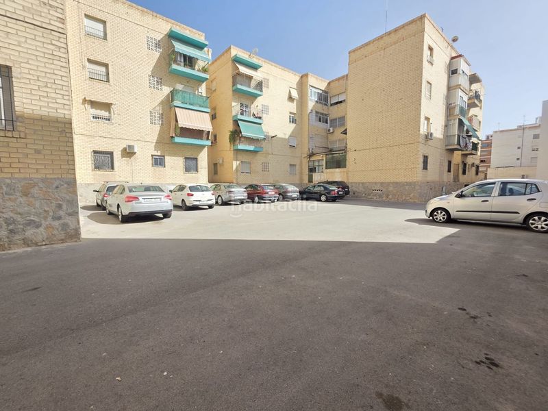Foto 5f2e9bd9-8476-4825-acf3-d387d261340e. Apartament amb calefacció a San Crispín Elche / Elx