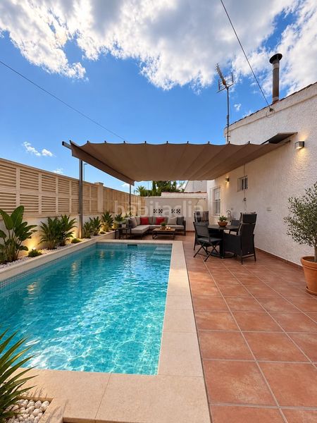 Foto 40245259-1f76-4d8d-9cb2-e741a7d398d5. Casa a Playa Tamarit-Playa Lissa Santa Pola