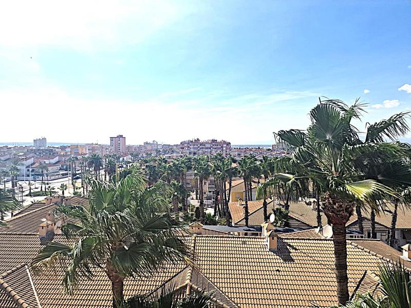 Foto a4b613a7-80cc-4fa1-b9a6-1a84ba09b48f. Appartement in Gran Playa Santa Pola