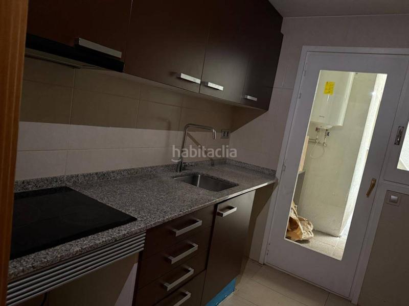 Foto 325cbd57-30b8-4fed-867d-3d63d1e2415b. Rent flat with heating parking in Les Escaldes Escaldes-Engordany