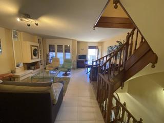 Reihenhaus  Plana. Casa adosada con vistas increíbles