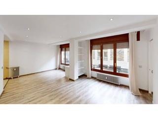 Pis  Del fener. Piso de 4 habitaciones en el centro de escaldes engordany totalm