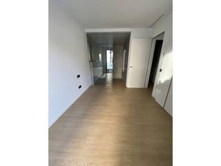 Pis  De les nacions unides. Precioso piso de dos habitaciones en la torre zenith
