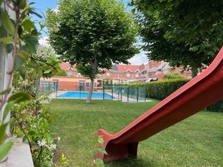 Xalet a Ensanche. Chalet en venta en el ensanche, alcalá de henares, madrid