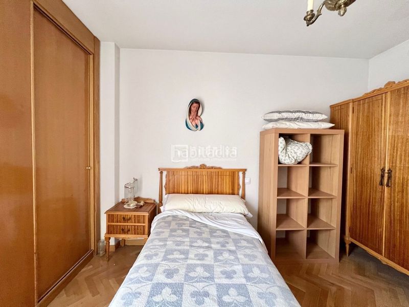 Foto d813e7f0-9a66-4647-bf6f-d82ff0e3b2af. Xalet amb calefacció aparcament piscina a Ensanche Alcalá de Henares