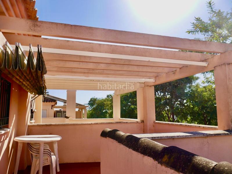 Foto 3d23ae24-8ee5-48fc-b37d-112d67de79ad. Casa bifamiliare con parcheggio in Aljamar Tomares