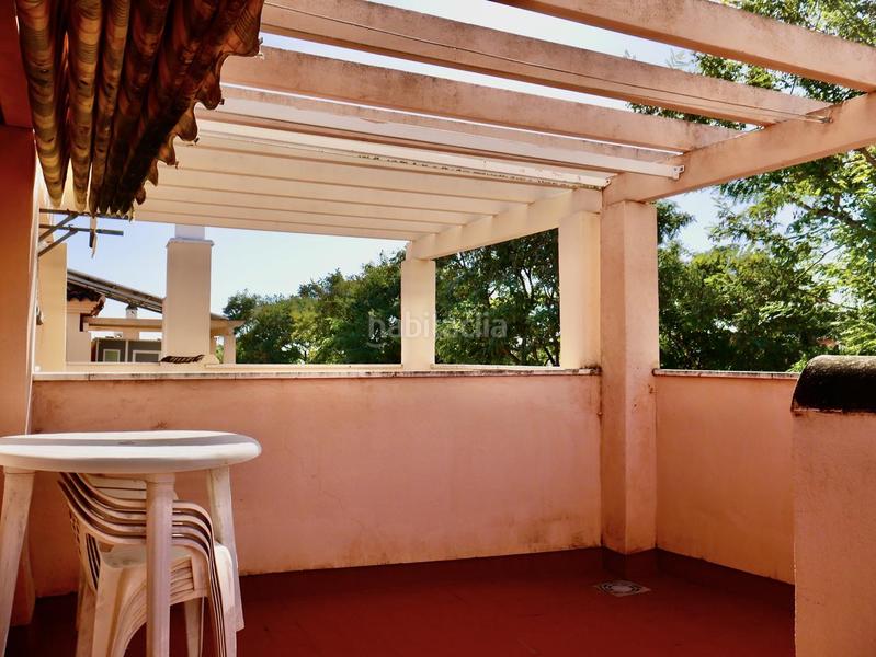 Foto c5abca5c-58f6-4864-85f0-187d10453e9a. Casa bifamiliare con parcheggio in Aljamar Tomares