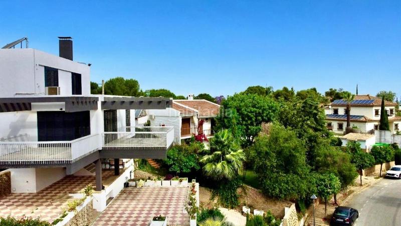 Foto 49f2202c-776a-41ee-a8d0-10e6be1f0f77. Casa amb aparcament piscina a Torrequinto Alcalá de Guadaira