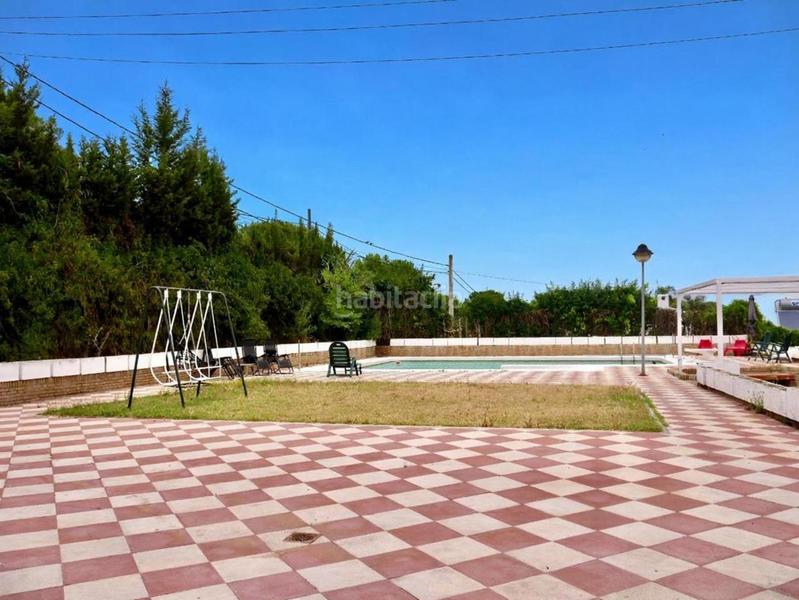 Foto 4ad953d4-3108-4362-8377-3f86a6d743eb. Casa amb aparcament piscina a Torrequinto Alcalá de Guadaira