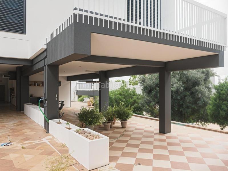 Foto cfc60e5d-1b7f-45a0-8b8c-f62681519fdc. Casa amb aparcament piscina a Torrequinto Alcalá de Guadaira