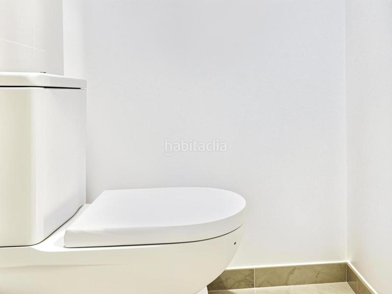 Foto b24d8e78-72c4-41a1-b5d7-8dabf338315e. Alquiler piso  Entrenúcleos con garaje, trastero y piscina en Dos Hermanas