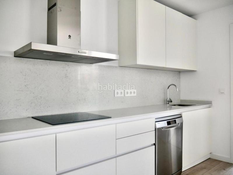 Foto 74e92af3-7122-4a26-91e3-f4be77022c66. Rent flat with heating parking pool in Entrenúcleos Dos Hermanas