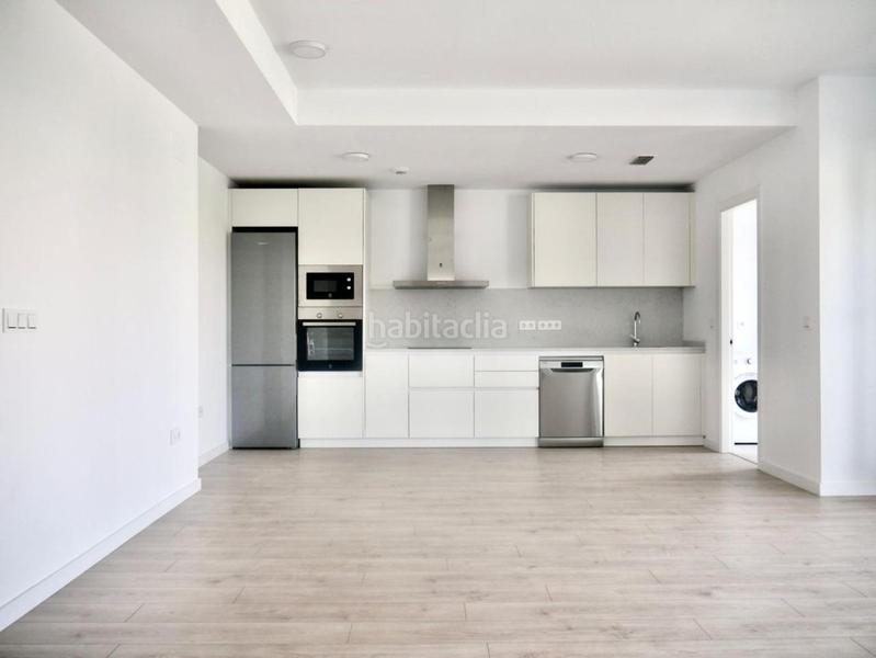 Foto d8fd10fe-a099-4e6e-9567-35a500243b5e. Rent flat with heating parking pool in Entrenúcleos Dos Hermanas