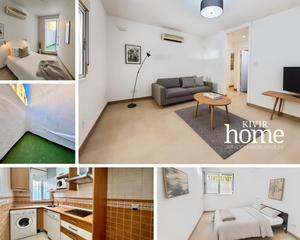 Appartement  Rico cejudo. Bajo en nervión con licencia turística