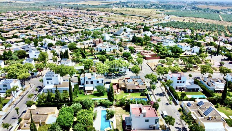 Foto 42fc98fd-ddf7-4b02-8c2b-9590ad553c31. Casa chalet con piscina en Almensilla