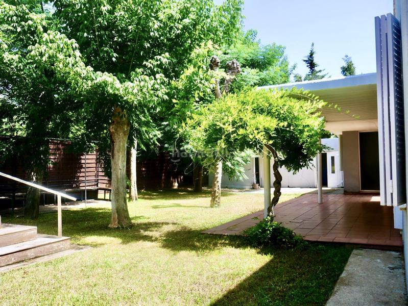 Foto dc227739-2f9d-4311-83e3-7d21fc72eee4. Casa chalet con piscina en Almensilla