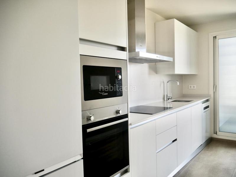 Foto a5b18d3e-76af-4c72-9b28-4e86280207ed. Location appartement avec parking piscine dans Entrenúcleos Dos Hermanas