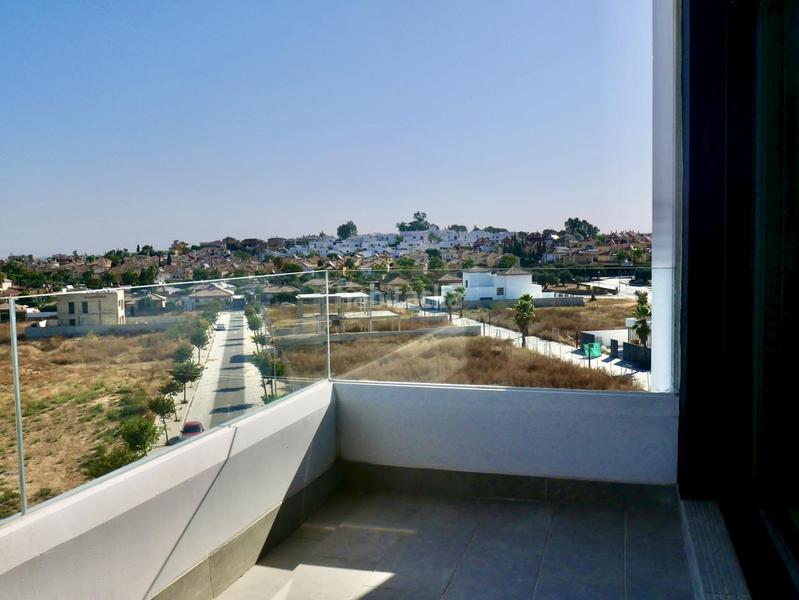 Foto b29831eb-eaa5-451d-be8d-c535238bbcb9. Location appartement avec parking piscine dans Entrenúcleos Dos Hermanas