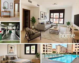 Appartement  Finlandia. Piso en los bermejales con piscina y garaje