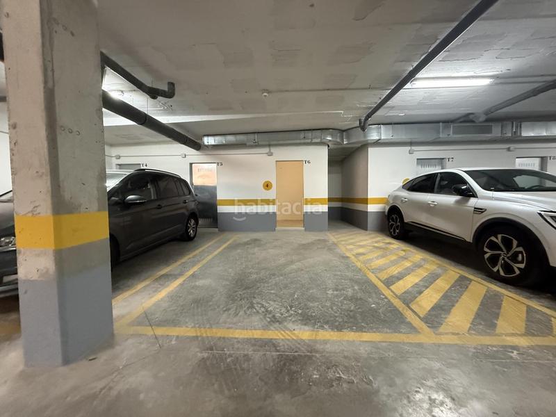 Foto 151a28e1-7ebf-49c6-9855-b4bd2f30a87a. Location appartement avec parking piscine dans Avenida de Europa Montequinto