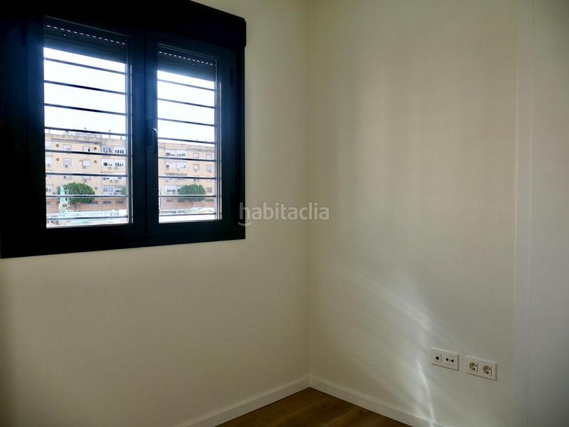 Foto 2d0fdcd4-945a-4d00-b4b3-9a4029ebff73. Location appartement avec parking piscine dans Avenida de Europa Montequinto