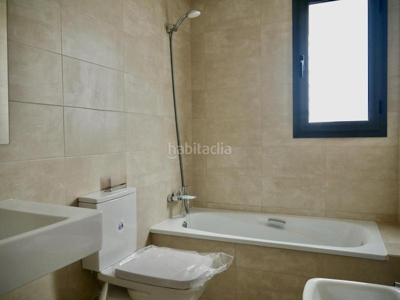 Foto b14a57b3-e8a5-46f9-9fe4-241241b22fca. Location appartement avec parking piscine dans Avenida de Europa Montequinto