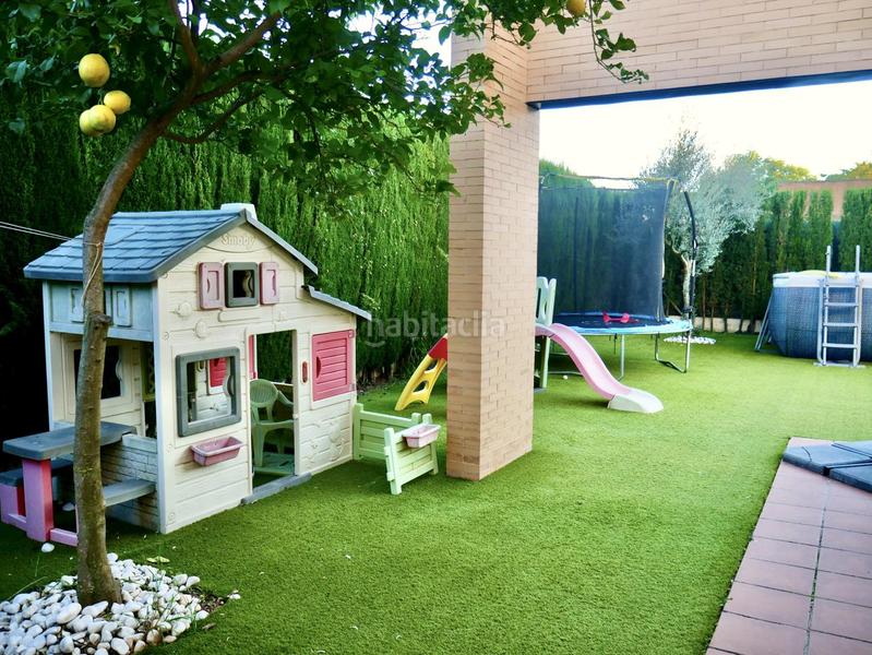 Foto 38742ca1-f078-4a05-b864-0151b8a27e88. Casa pareada chalet pareado en Loreto Espartinas