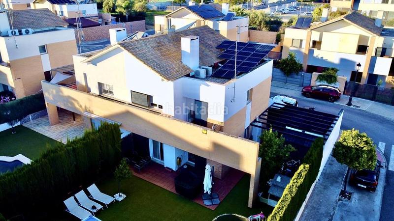 Foto 6df3e6e2-fe75-425a-843d-e1682e240d0f. Casa pareada chalet pareado en Loreto Espartinas