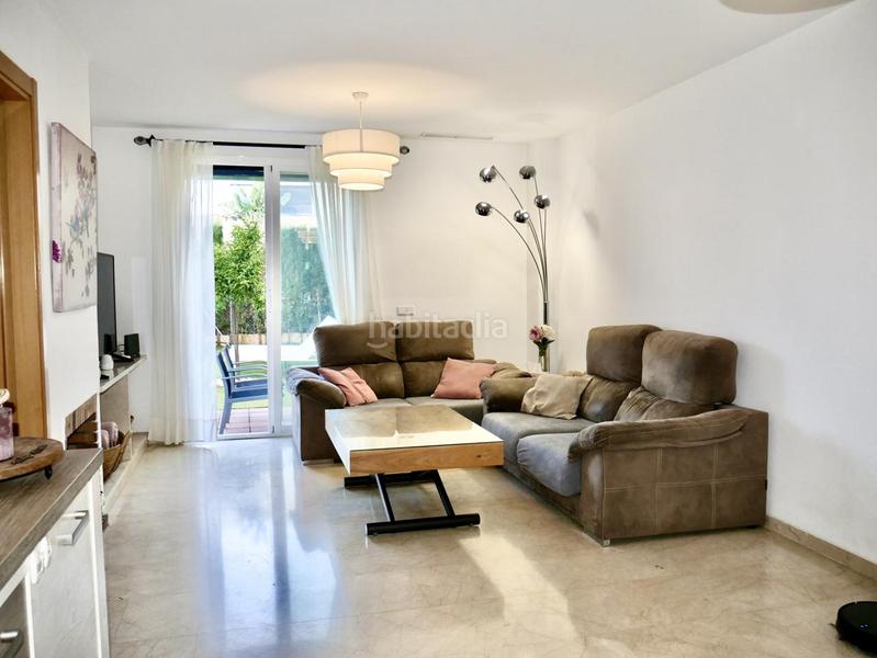 Foto 7eea0630-c75a-4a90-83c3-3f61e34b605f. Casa pareada chalet pareado en Loreto Espartinas