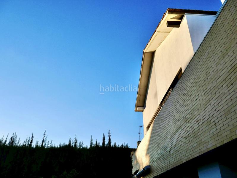 Foto dcd873ae-2306-4d30-ac23-699fbf171099. Casa pareada chalet pareado en Loreto Espartinas