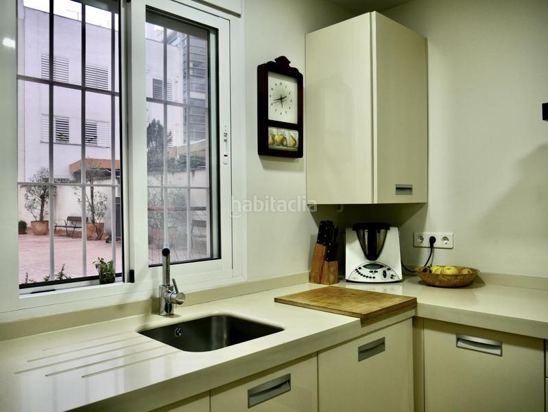 Foto a5fbfa54-75e8-4701-93cc-46bd5a6158ae. Flat with heating parking in La Calzada - La Florida Sevilla