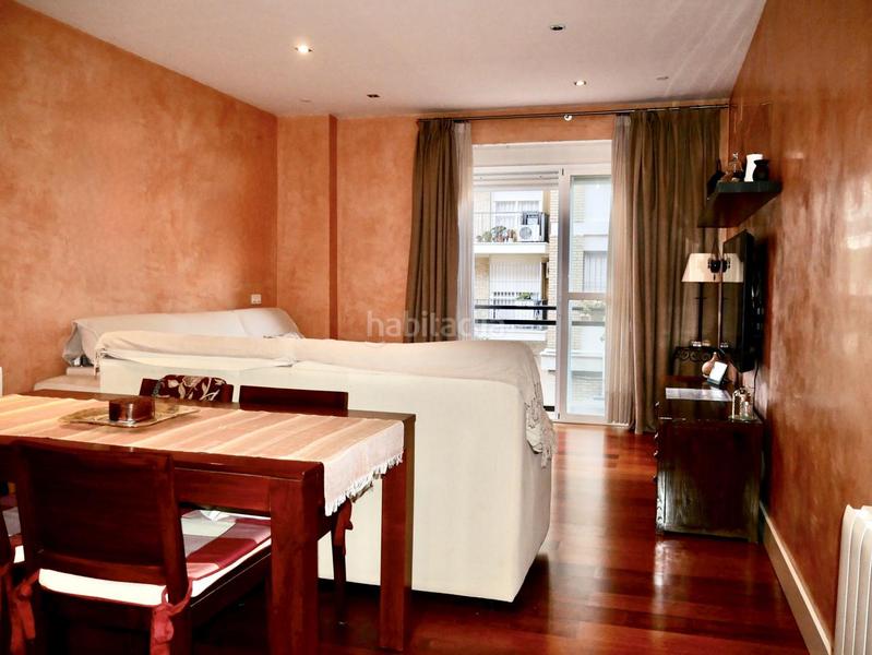 Foto afe5e612-11a0-42e0-82d3-43a9c0aee3a2. Flat with heating parking in La Calzada - La Florida Sevilla