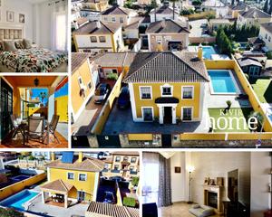 Maison  Hiedra. Chalet individual con piscina en montequinto