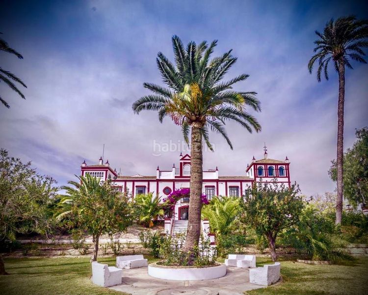 Foto 29e753e6-9de2-475f-8ade-54795f97b6c0. Masia amb aparcament piscina a Morón de la Frontera