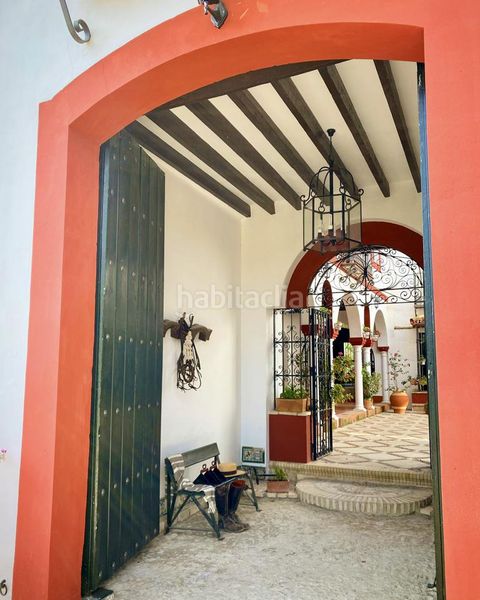 Foto 52cae049-aebd-4965-8296-c26b416e176c. Masia amb aparcament piscina a Morón de la Frontera