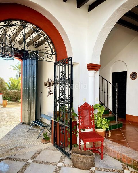 Foto eb2fa3bb-ec72-456c-afc1-4c52d18ca1ca. Masia amb aparcament piscina a Morón de la Frontera