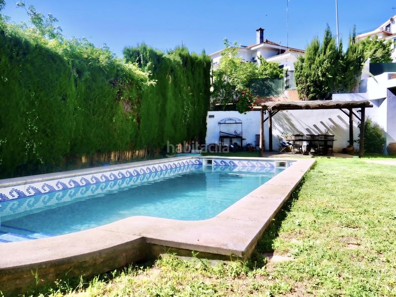 Foto 0ab0f098-17bd-47a4-b651-e6da162235d2. Casa amb aparcament piscina a cerros de Montequinto Montequinto