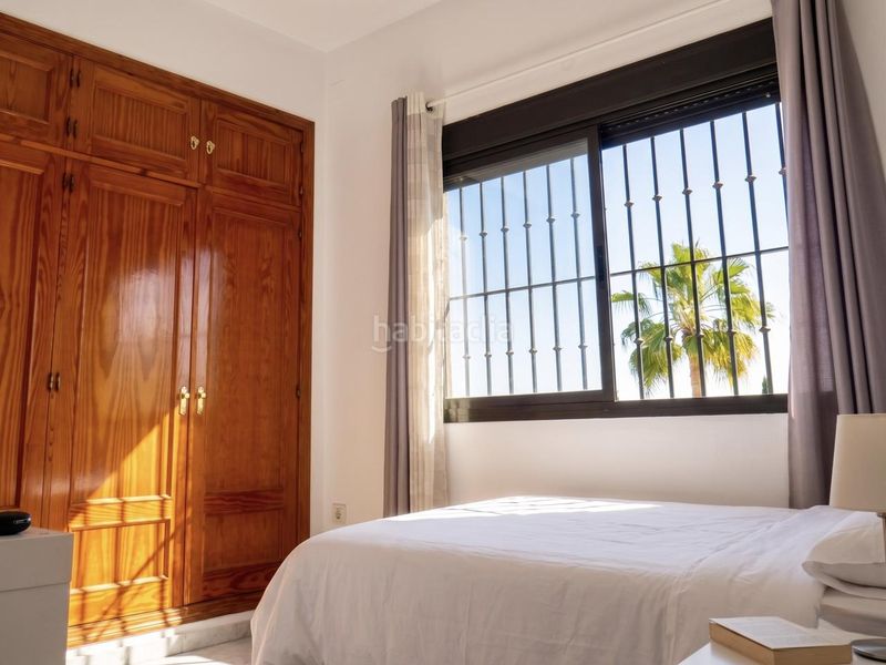 Foto 0fe853e5-c173-41cc-8bd2-786736529d35. Casa amb aparcament piscina a cerros de Montequinto Montequinto