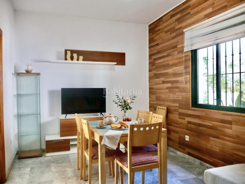 Foto 22e2e246-97c3-4336-86a2-9bc0659253f3. Casa amb aparcament piscina a cerros de Montequinto Montequinto