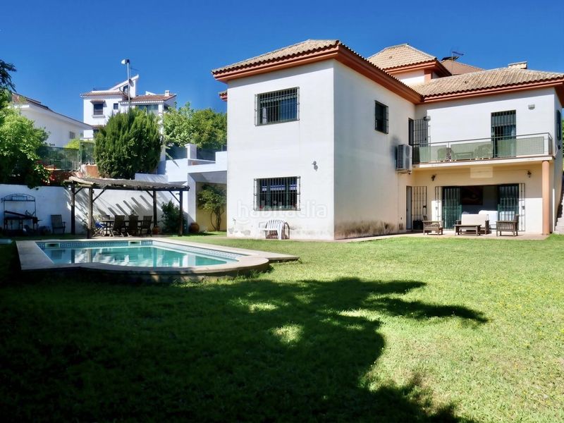 Foto 31f69d8c-3740-4f55-802d-f630f0bdc040. Casa amb aparcament piscina a cerros de Montequinto Montequinto